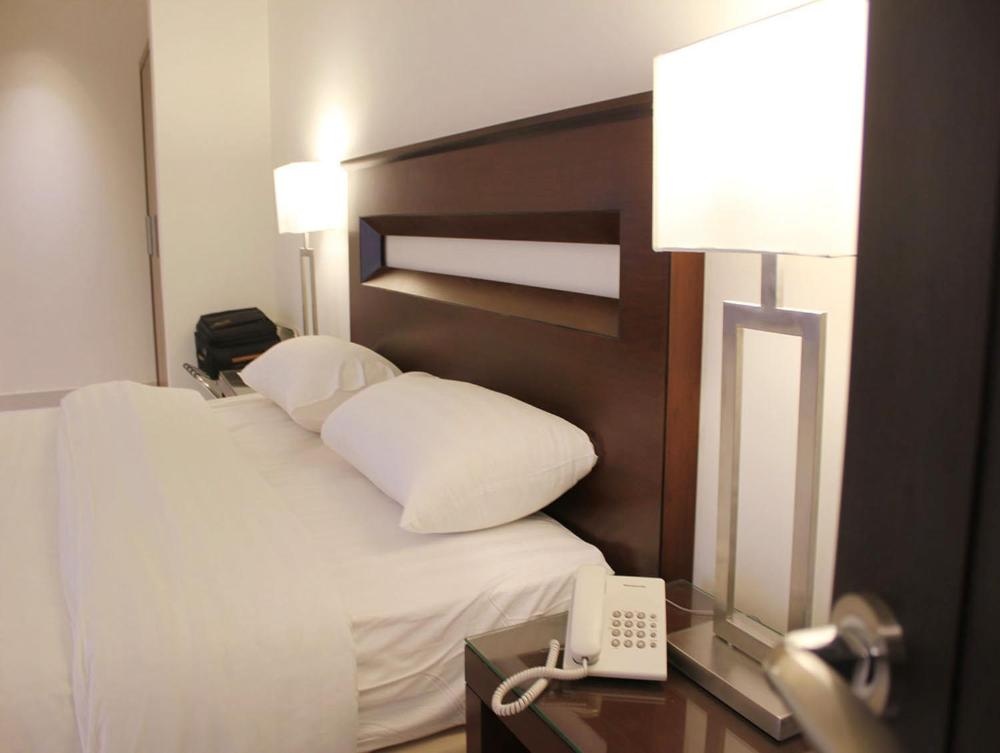 Room image 5